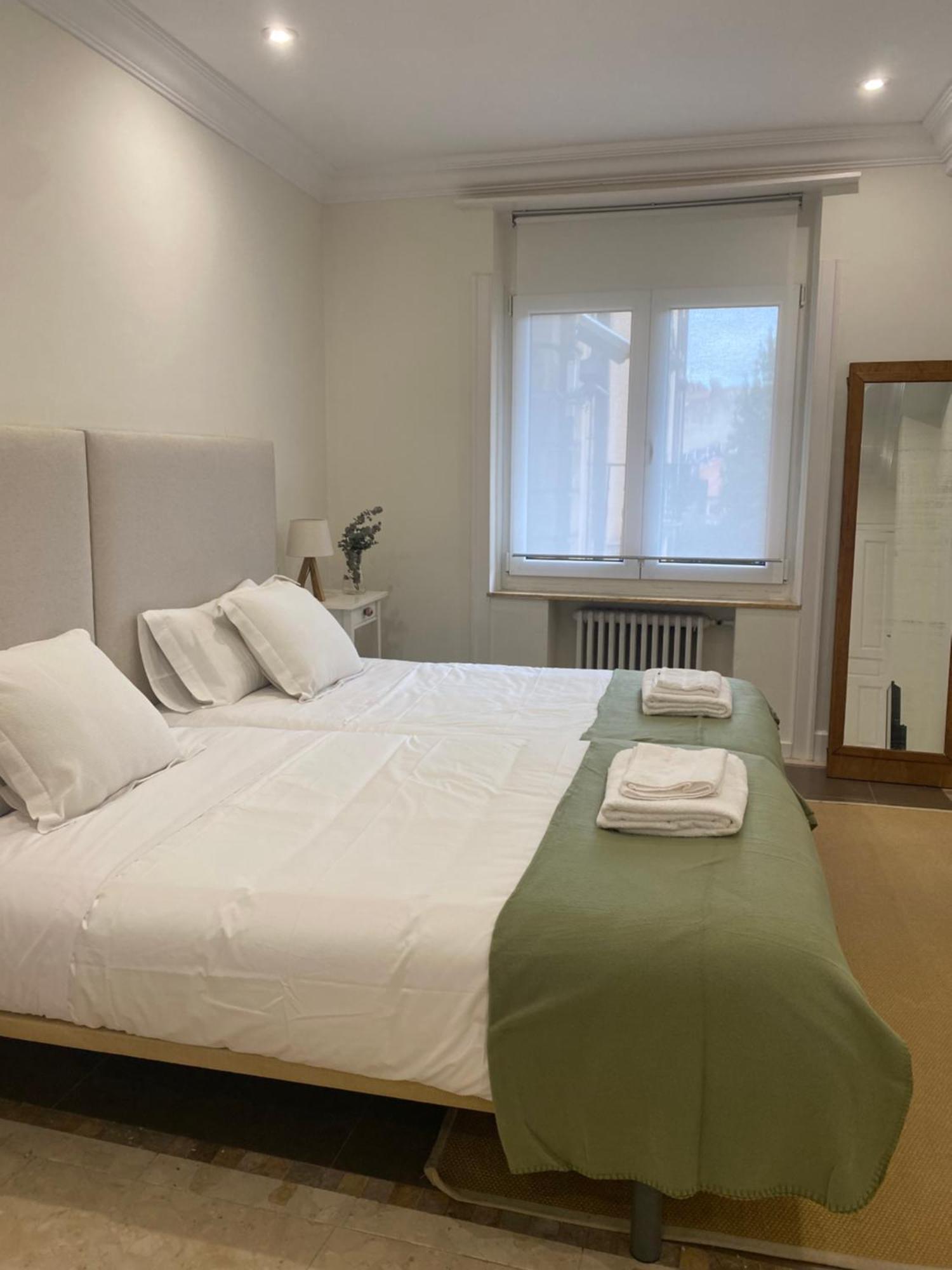 Apartamento Nuevo! Piso Al Lado De Catedral - Oviedo Exterior foto
